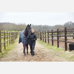 EQ Quebec 2 heldragt - Sort