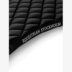 Equestrian Stockholm Dressur Sadelunderlag Line - Sort - FULL