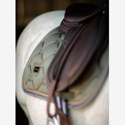 ES Spring Sadelunderlag - Striking Valley - FULL