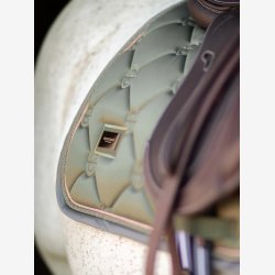 ES Spring Sadelunderlag - Striking Valley - FULL