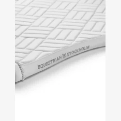 Equestrian Stockholm Dressur Sadelunderlag - Modern White Perfection Silver