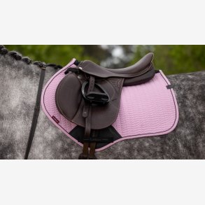 LeMieux Essence CC Square  - Fondant